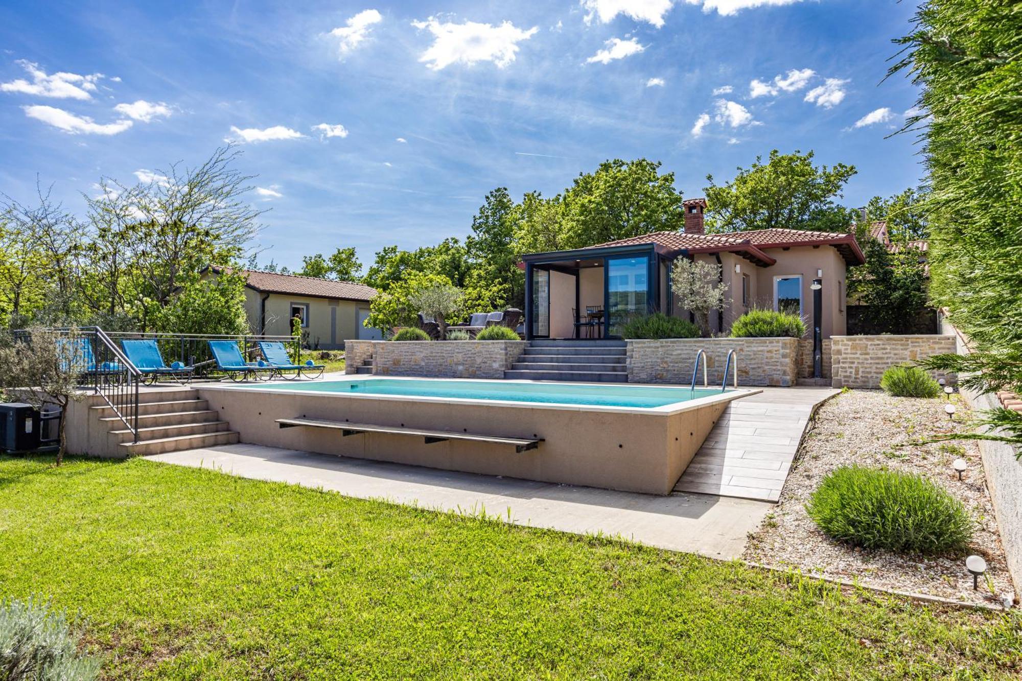Krasna Kuca Villa Labin  Luaran gambar