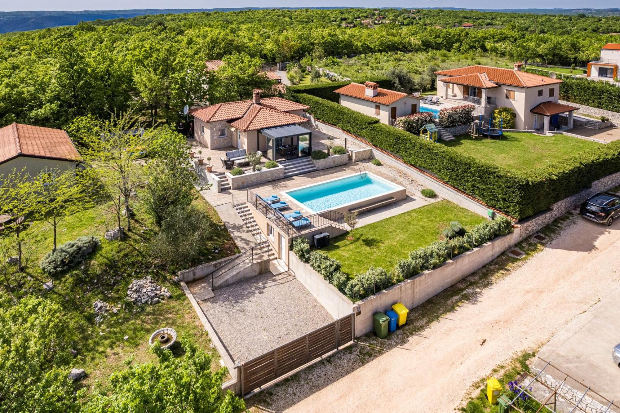 Krasna Kuca Villa Labin  Luaran gambar